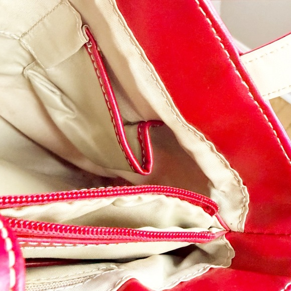 Nine West Red Vegan Leather Purse with Contrasting Cream at Handles - Picture 6 of 12